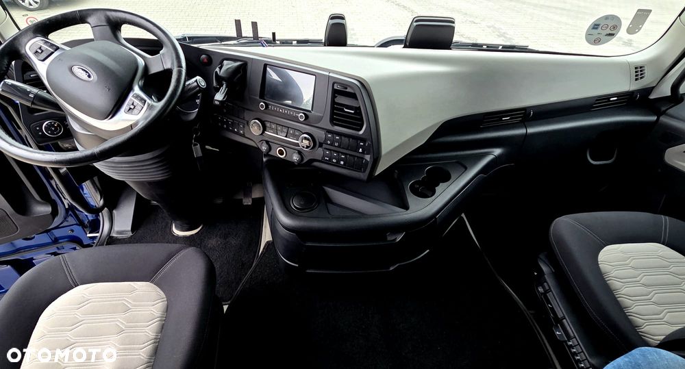 Ford F-MAX - 7