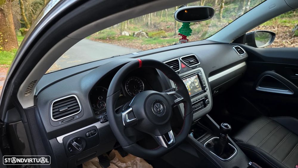 VW Scirocco 2.0 TDI (Blue Motion Technologie) - 5