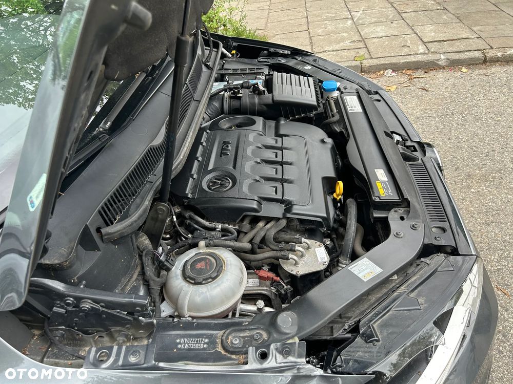 Volkswagen Touran 2.0 TDI BMT Highline DSG - 8