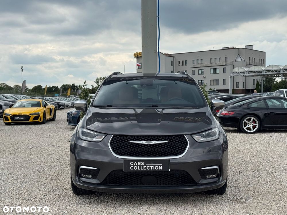 Chrysler Pacifica - 10
