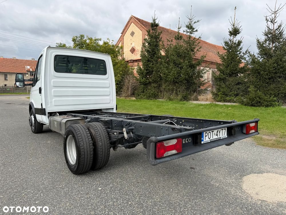 Iveco 60C18 * 3.0 / 180KM * Rama do zabudowy * Rozstaw osi: 3.45m * - 11