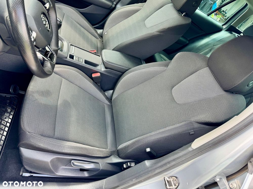 Skoda Octavia 2.0 TDI Ambition - 11