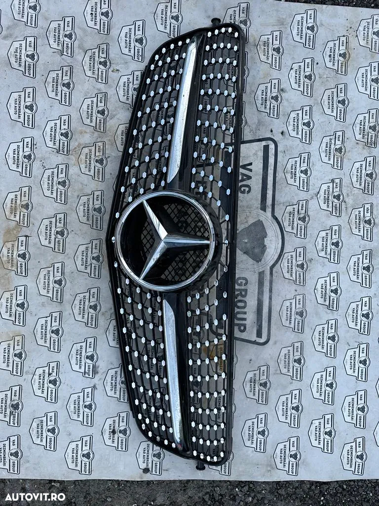 Grila centrala bara mercedes c class w204 amg facelift 2014 - 4