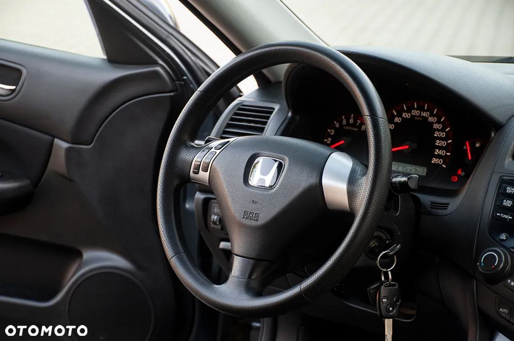 Honda Accord 2.0 Sport - 26