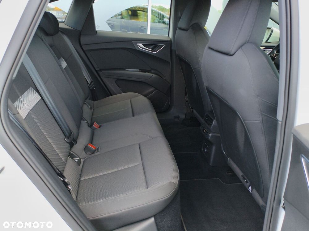 Audi Q4 Sportback e-tron - 12