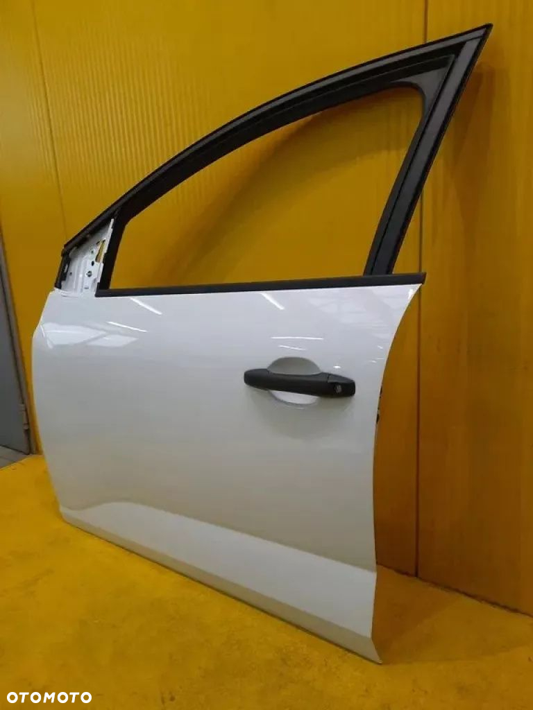 Sandero III STEPWAY DRZWI LEWY PRZÓD DV369 - 2
