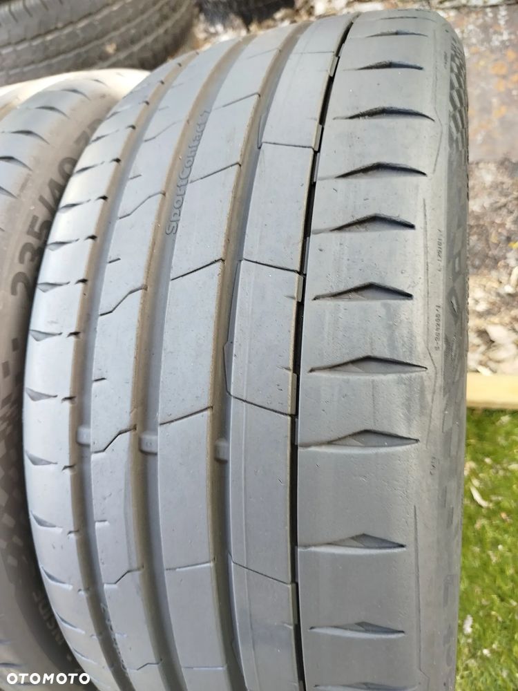 235/40R19 96Y Continental Sport Contact 7 2x90% bieznika - 2