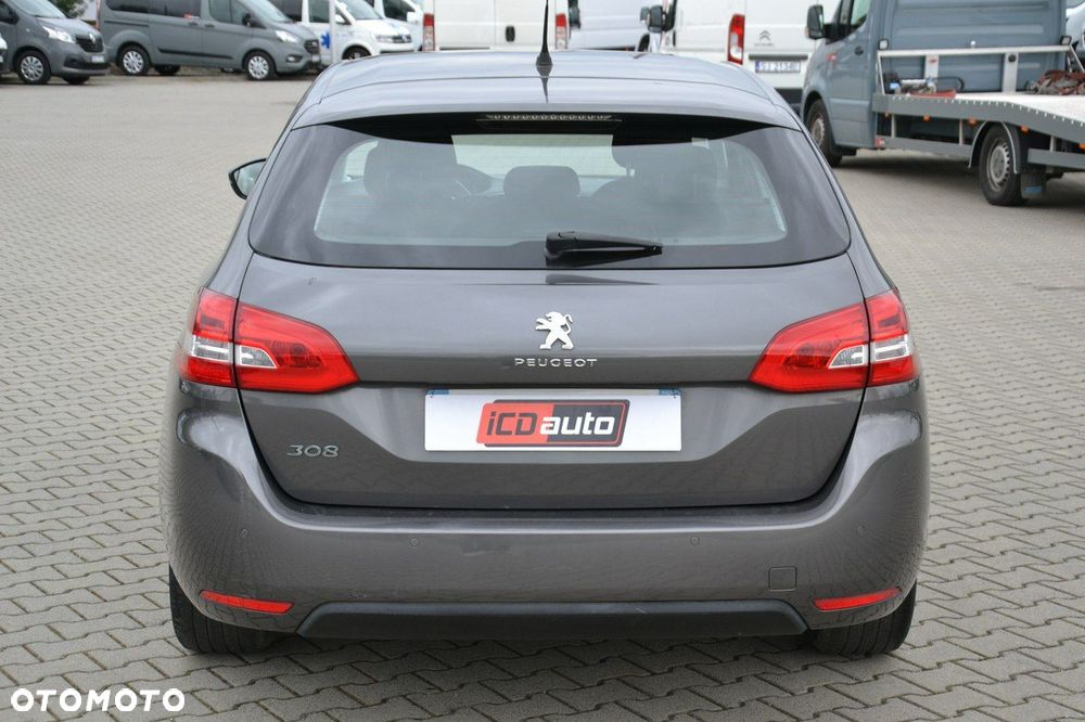 Peugeot 308 - 6