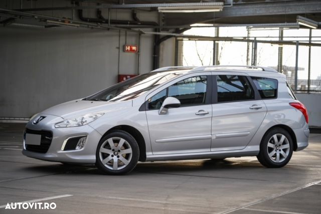 Peugeot 308 1.6HDi Premium Pack - 3