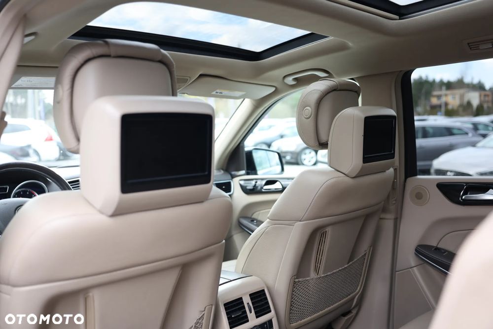 Mercedes-Benz GL 500 4-Matic - 29