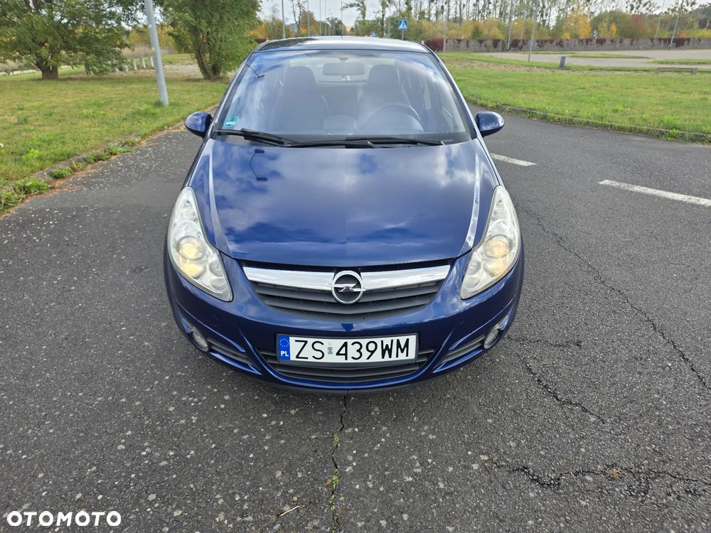 Opel Corsa 1.4 16V Cosmo - 8