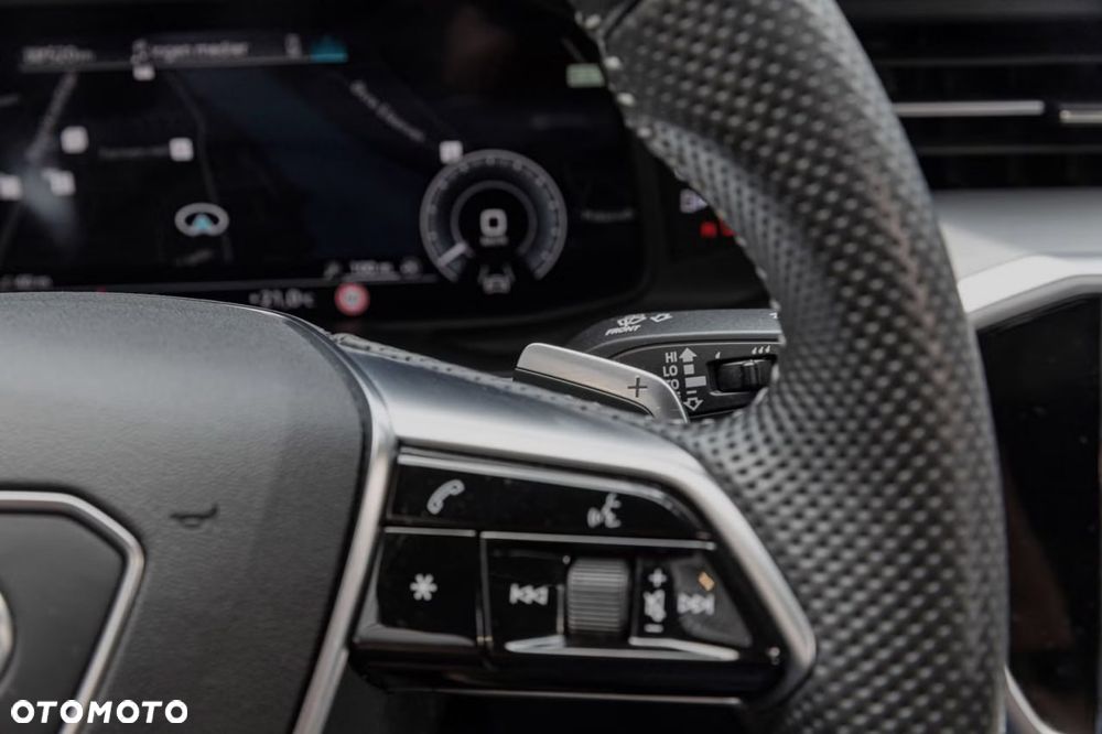 Audi A6 Avant e-tron - 24