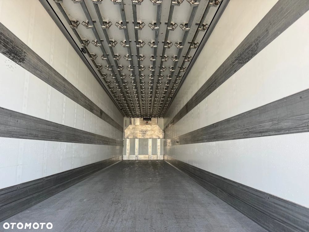 Krone Hakowa, Thermo King SLXi 400 - 11