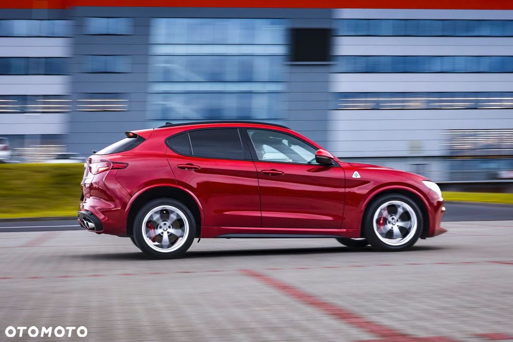 Alfa Romeo Stelvio 2019 photo 2