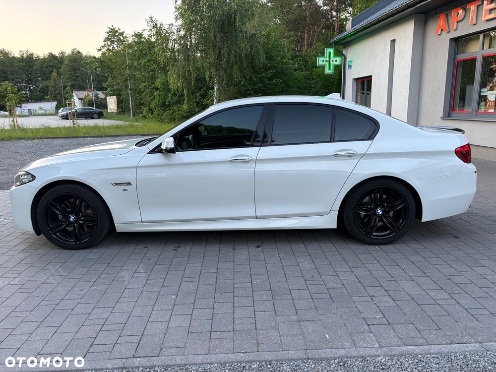 BMW Seria 5 525d xDrive - 5