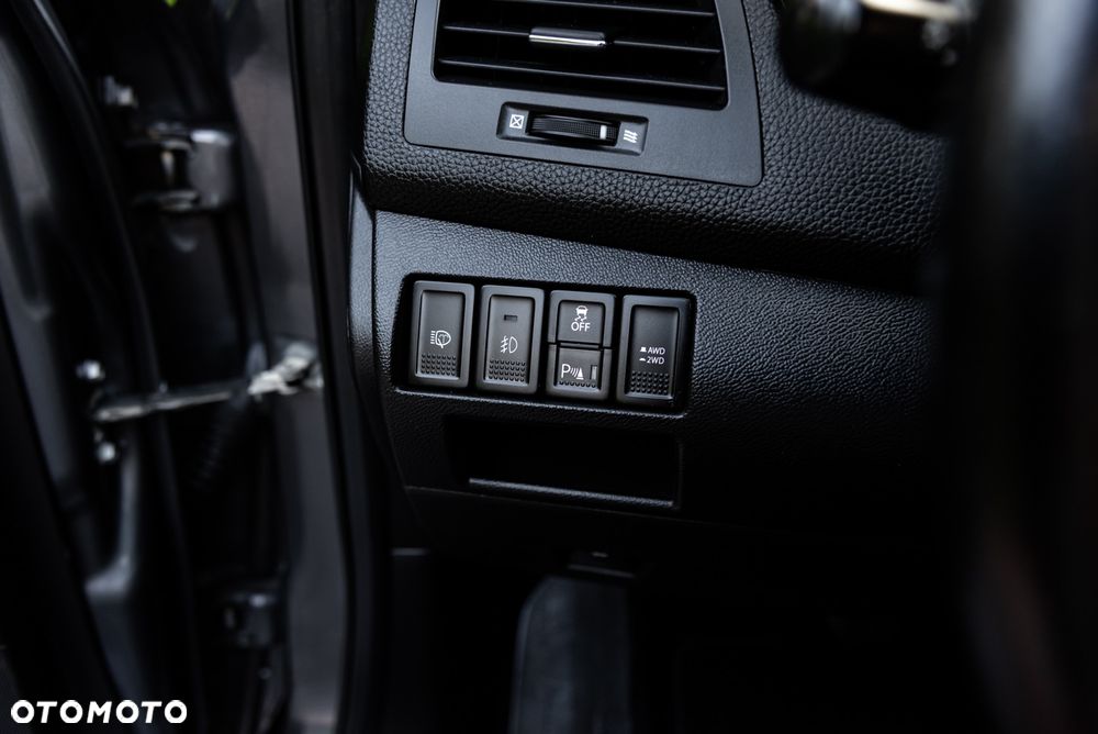 Suzuki Kizashi 2.4 4x4 CVT Sport - 27