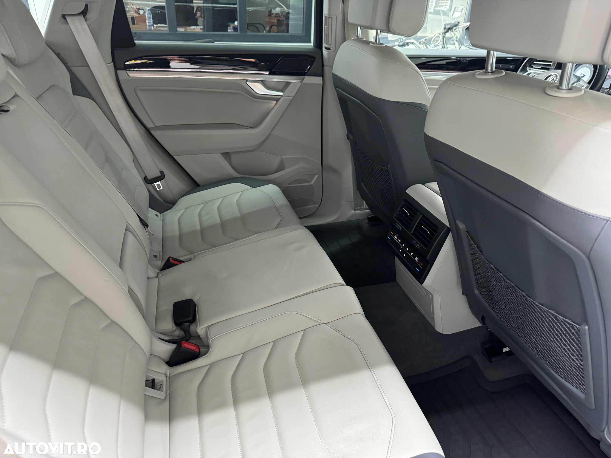 Volkswagen Touareg V6 TDI Elegance - 18