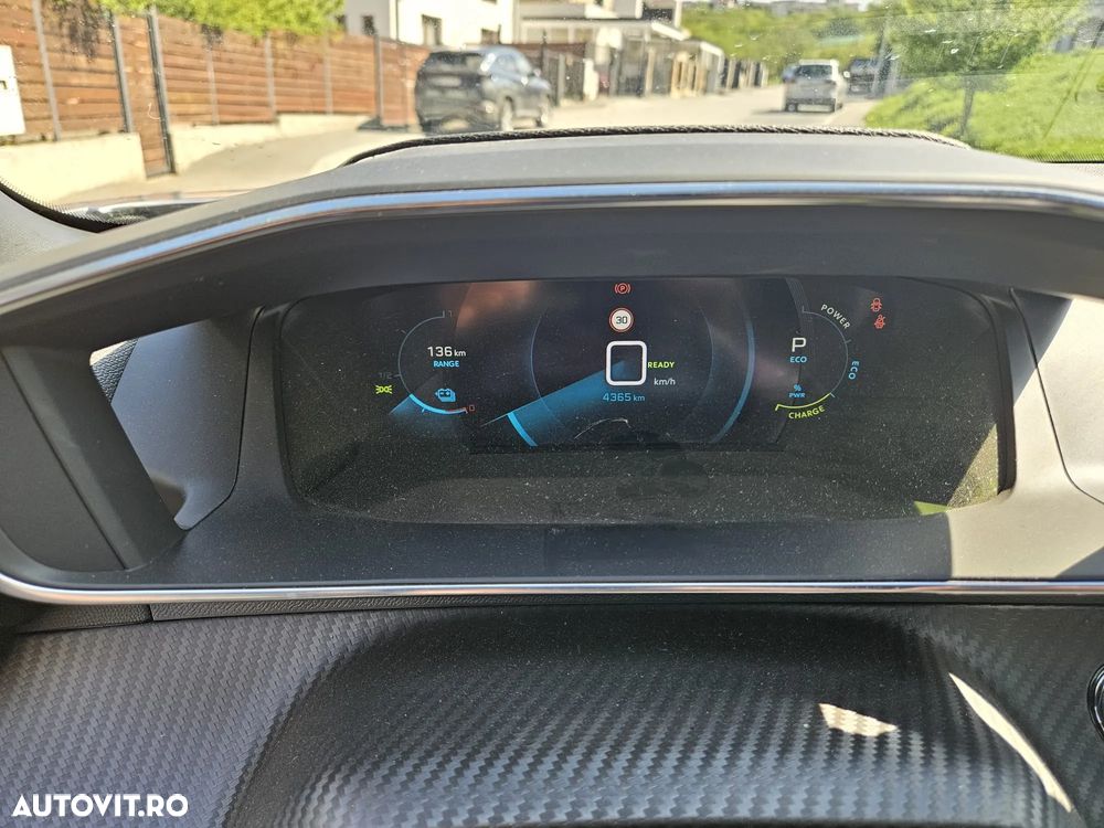 Peugeot 2008 GT - 10
