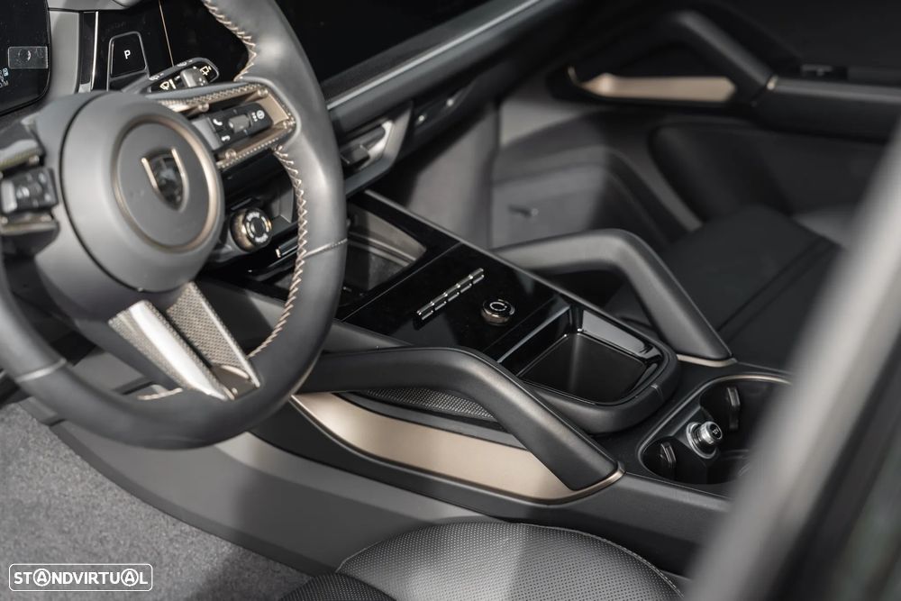 Porsche Cayenne Turbo E-Hybrid Tiptronic S - 24