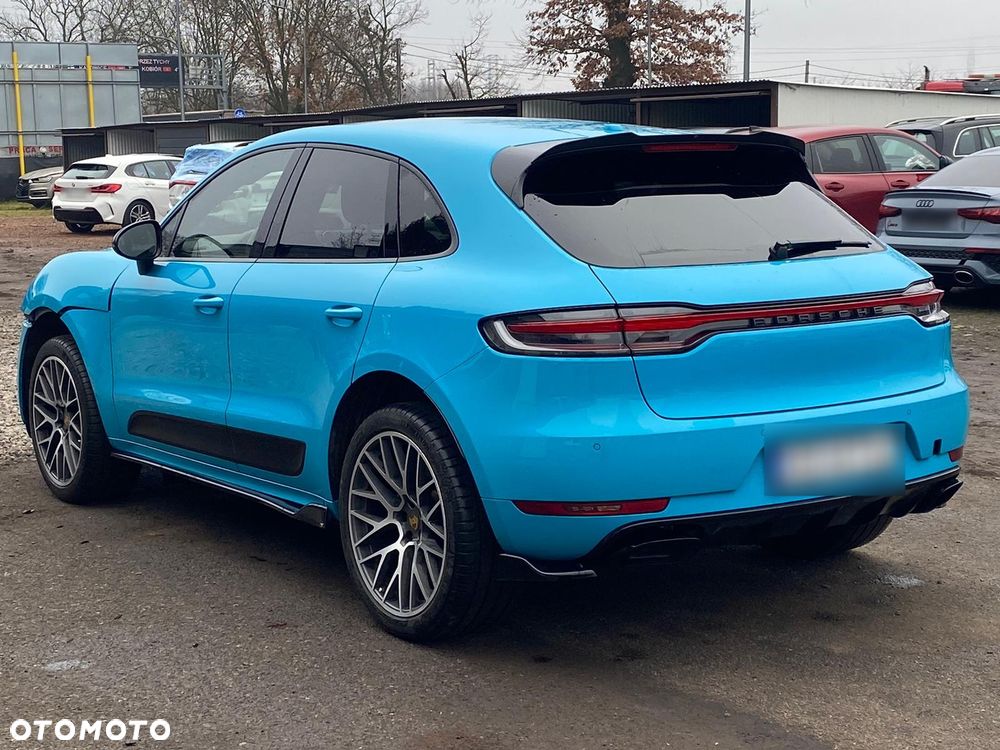 Porsche Macan - 1