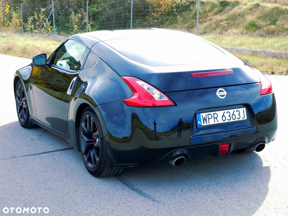Nissan 370 Z - 4