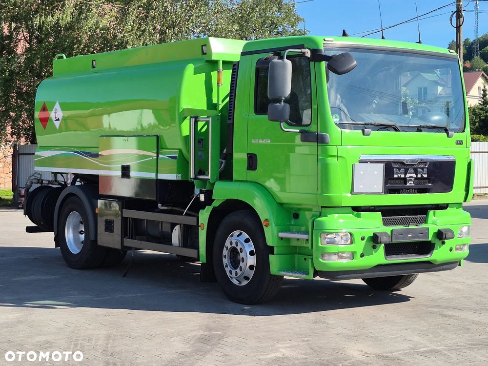 MAN AUTOCYSTERNA MAN TGM18250 - 2