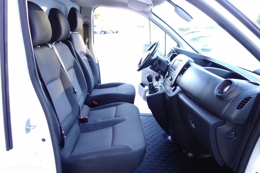 Renault Trafic Automat 2.0 Dci 145 KM Long Klima Webasto Kamera - 21