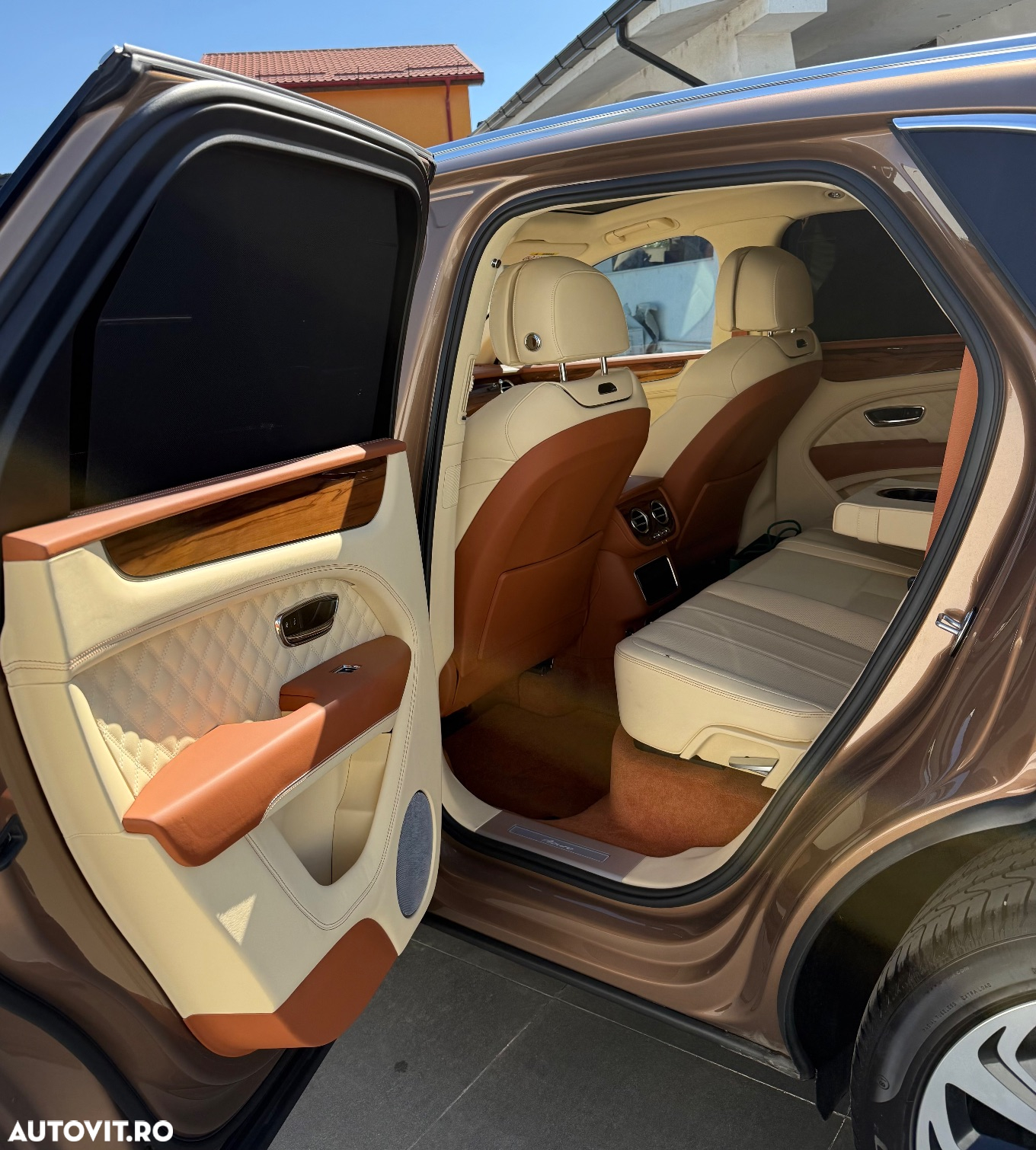 Bentley Bentayga - 15