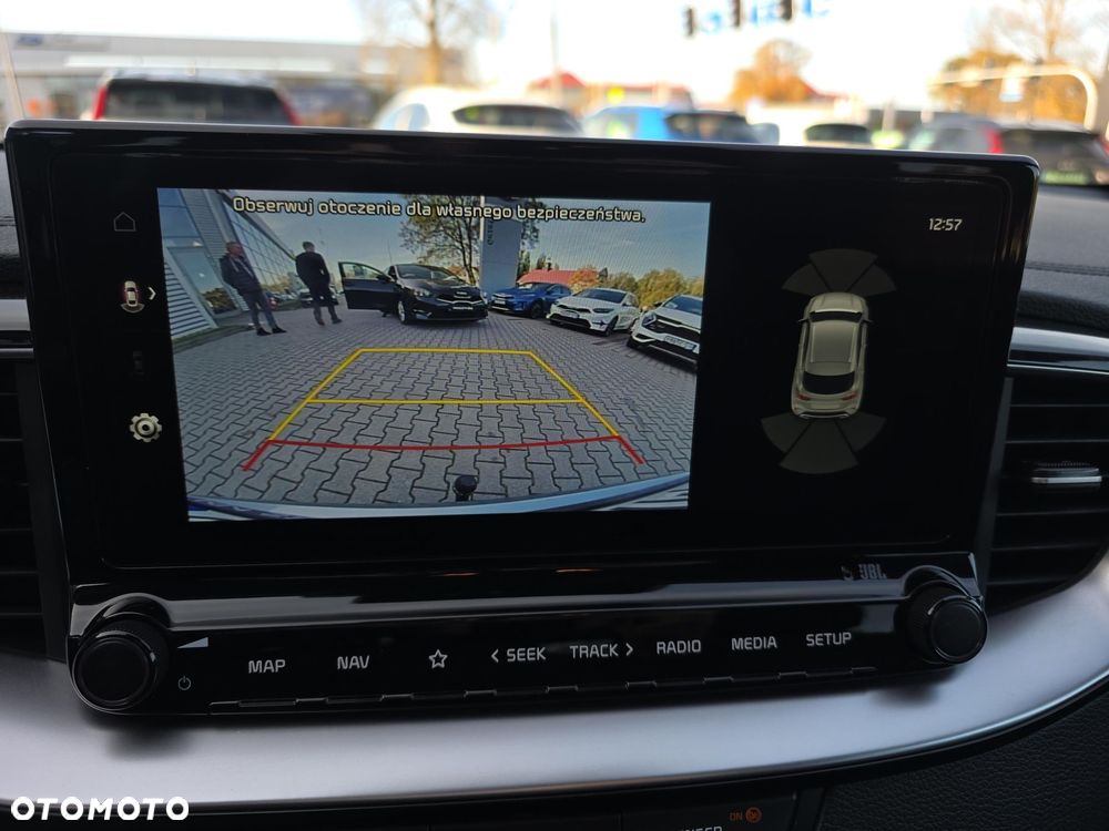 Kia XCeed 1.5 T-GDI Business Line DCT - 32