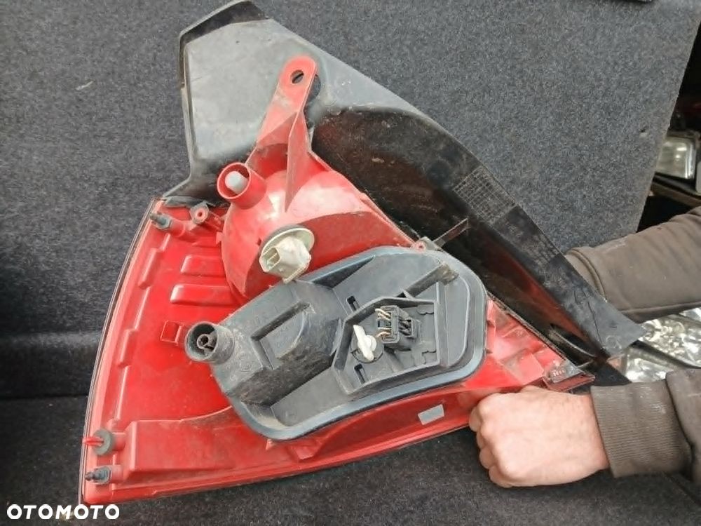 Renault Megane II Lift lampa tylna prawa - 5