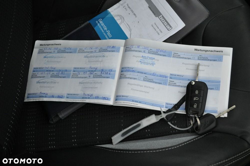 Peugeot 2008 120 VTI Allure - 36