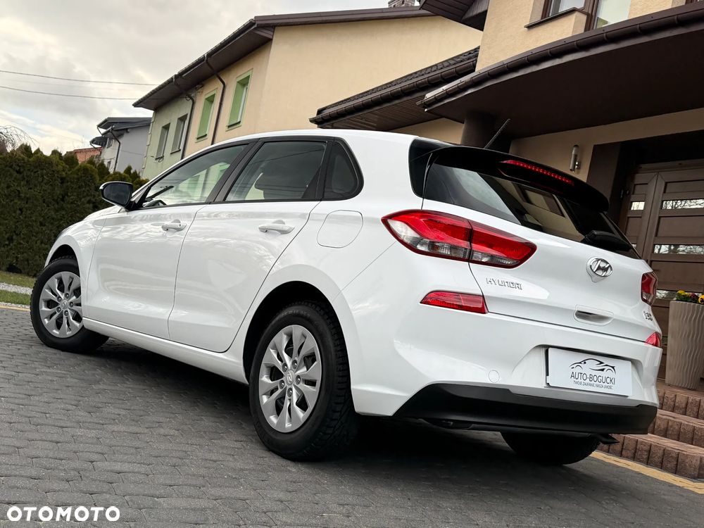 Hyundai i30 1.4 Classic + - 14