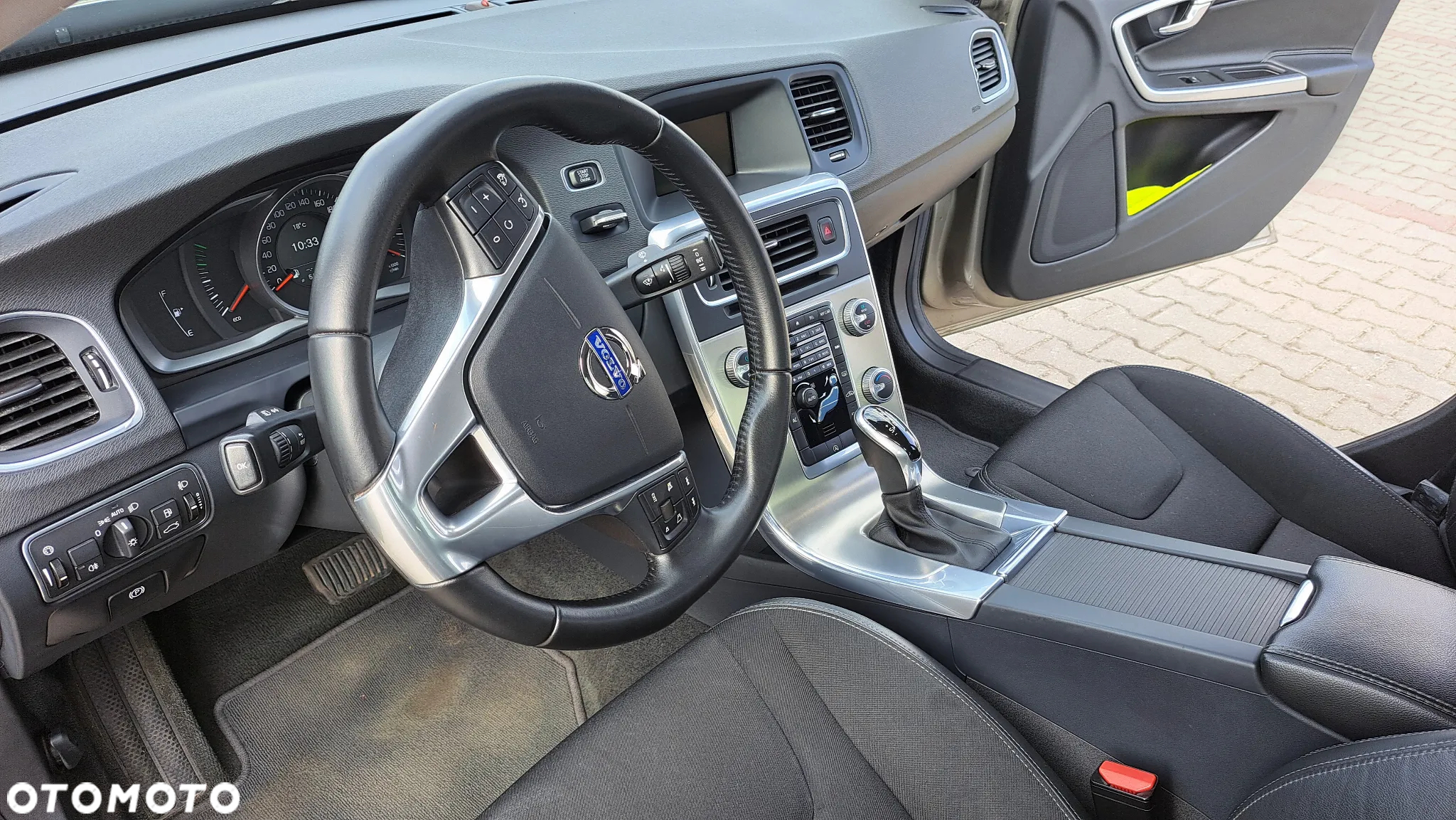 Volvo S60 D4 Drive-E Momentum - 13