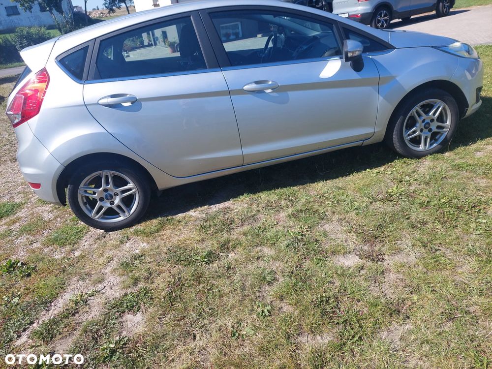 Ford Fiesta - 11