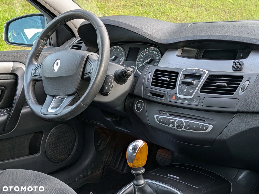 Renault Laguna 2.0 Privilege - 8