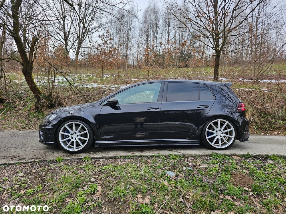 Volkswagen Golf - 6