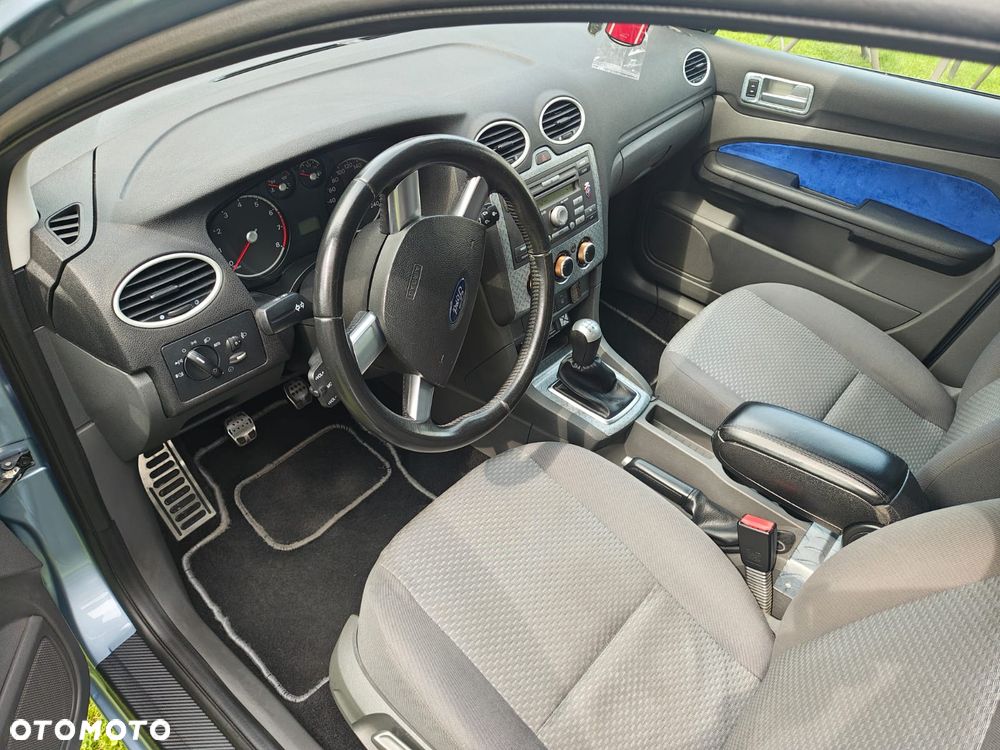 Ford Focus 1.6 16V Trend - 17