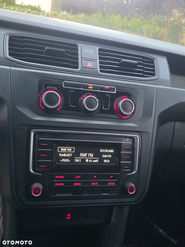 Volkswagen Caddy - 21