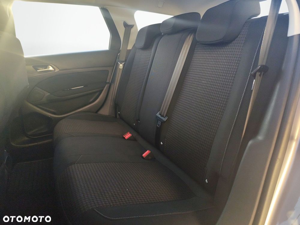 Peugeot 308 - 13