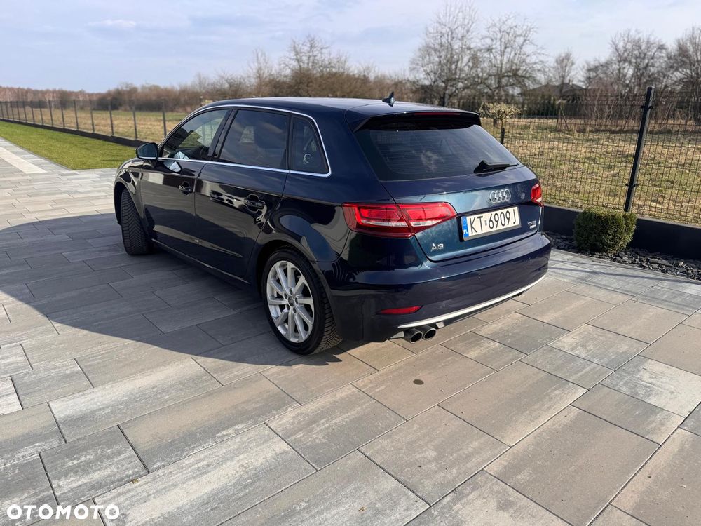 Audi A3 Sportback - 11