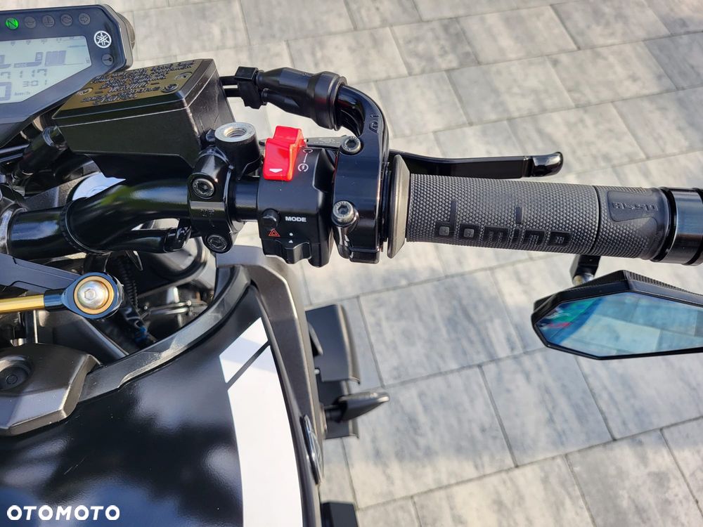 Yamaha MT - 27
