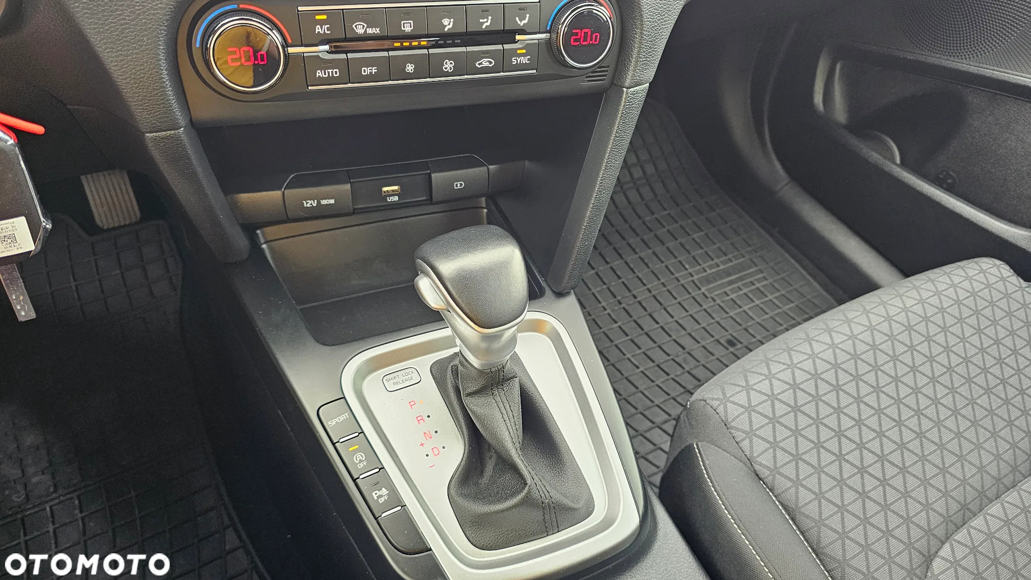 Kia Ceed 1.5 T-GDI L DCT - 16