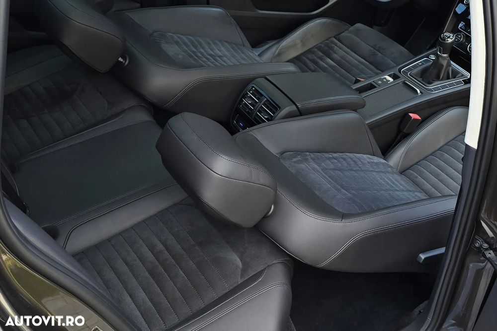 Volkswagen Passat 2.0 TDI SCR Highline - 14