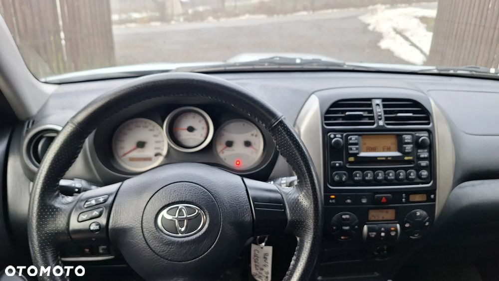 Toyota RAV4 2.0 D-4D Sol - 10