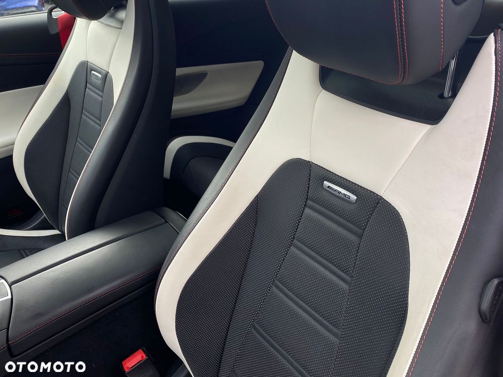 Mercedes-Benz Klasa E - 31