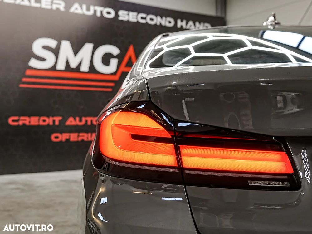 BMW Seria 5 530i Aut. Luxury Line - 29