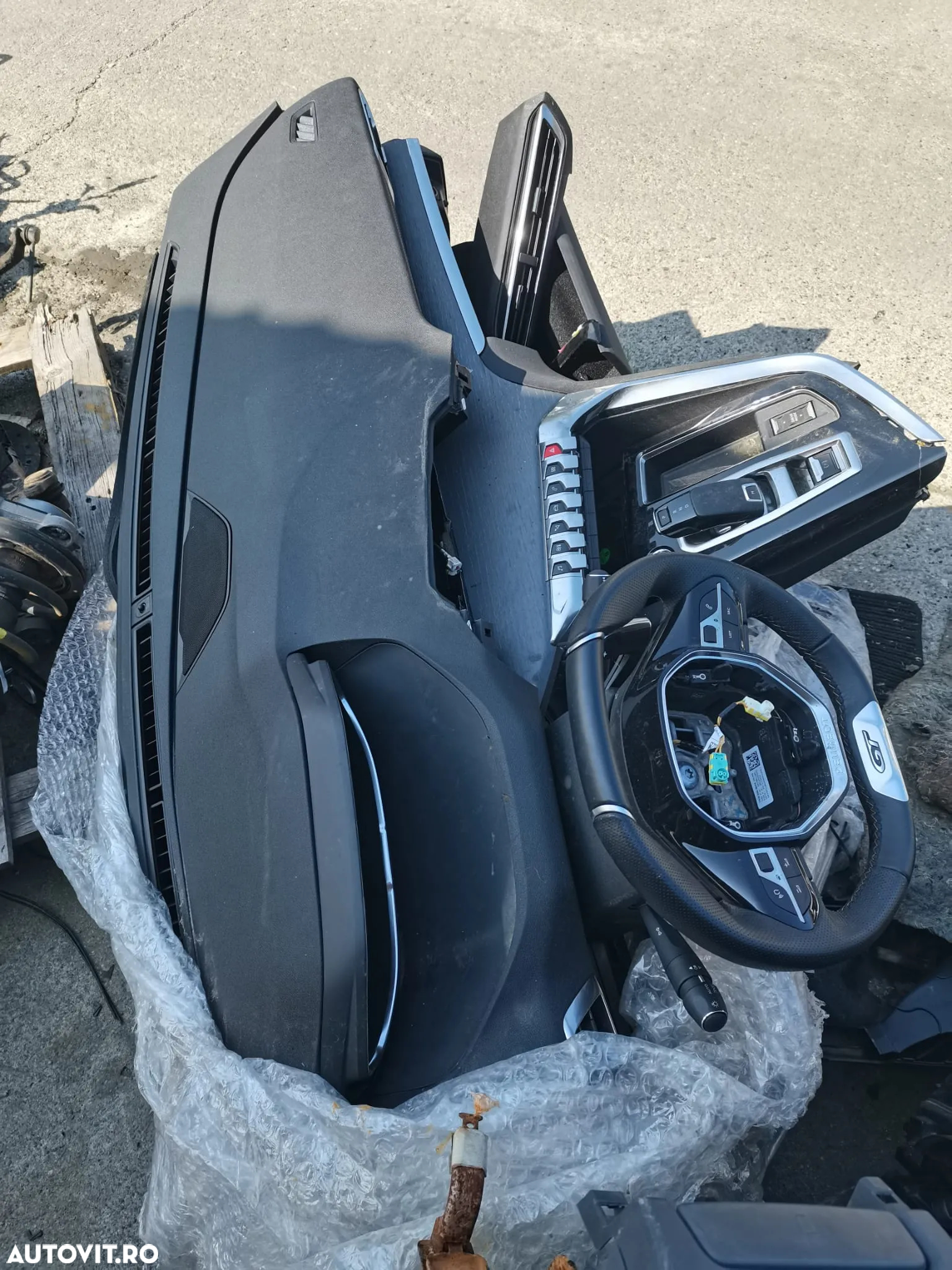 Peugeot 3008 / 5008 plansa de bord GT - 3
