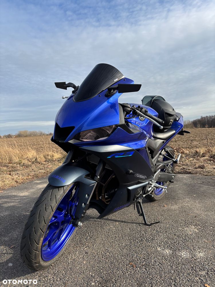 Yamaha R3 - 15