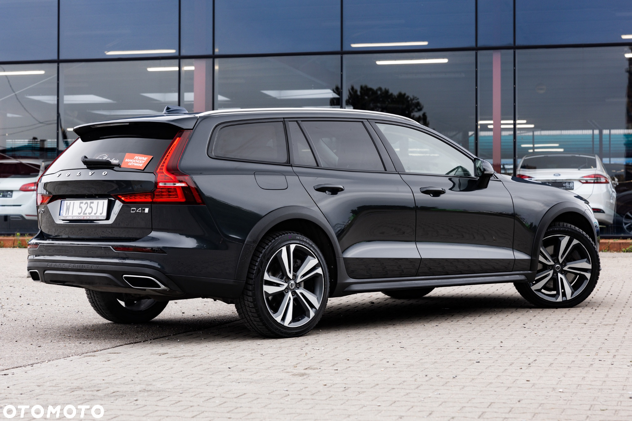 Volvo V60 Cross Country D4 Drive-E Summum - 11