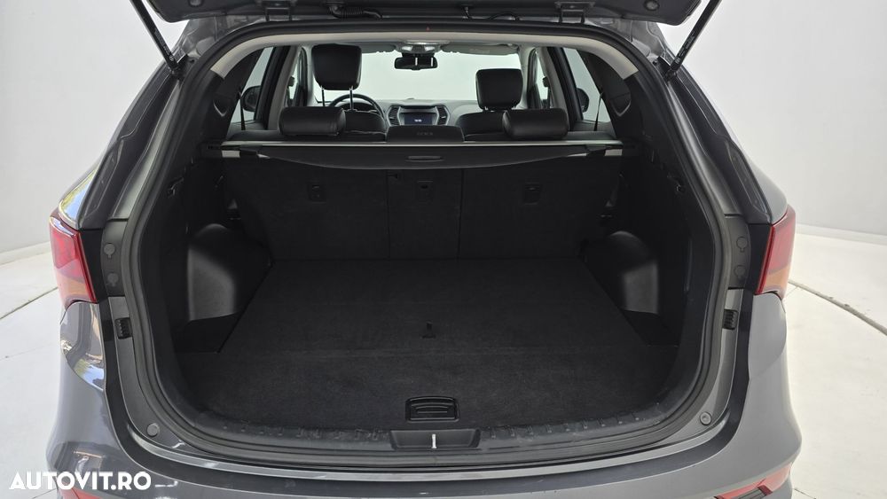 Hyundai Santa Fe - 25